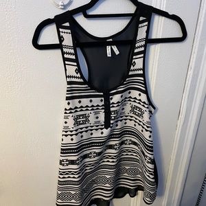 Patterned silken top